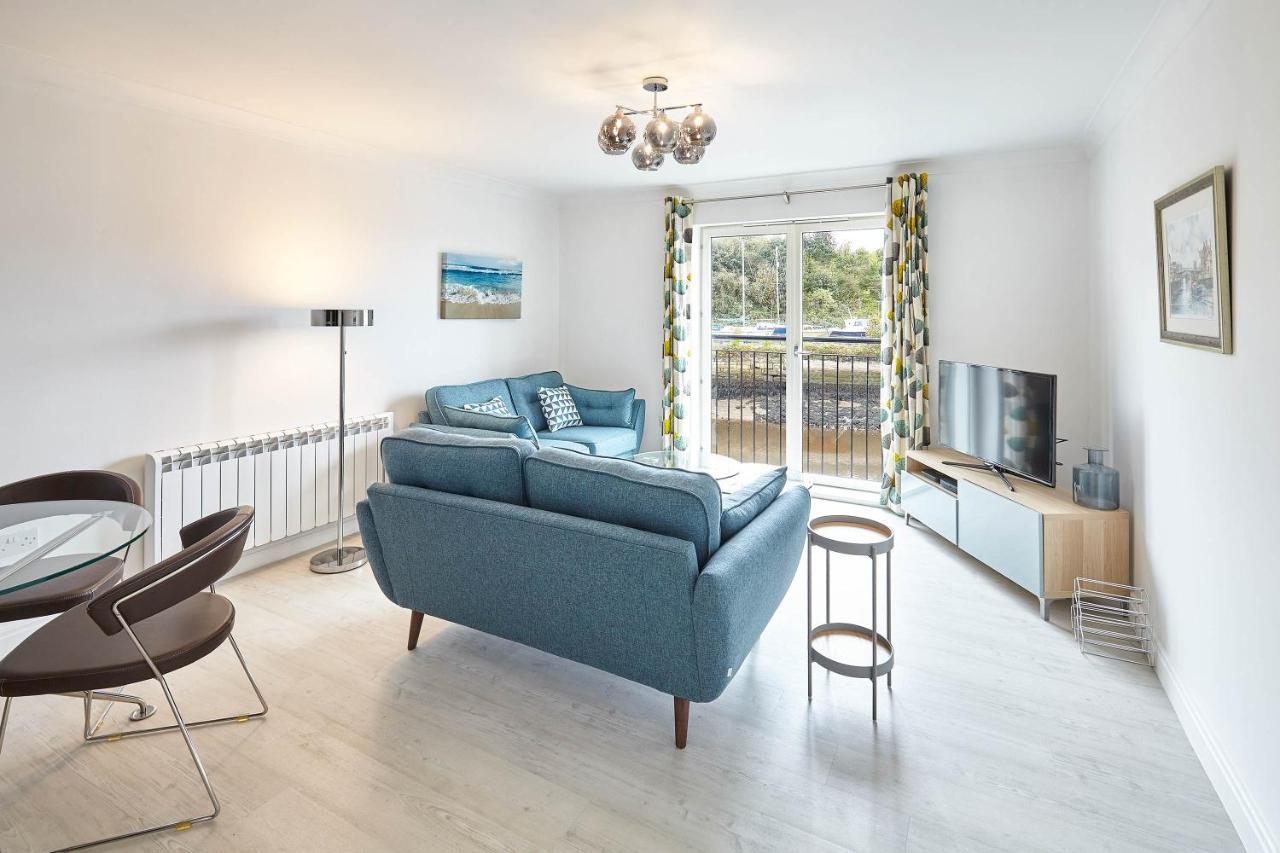 Host & - Shipwrights Eskape Apartment