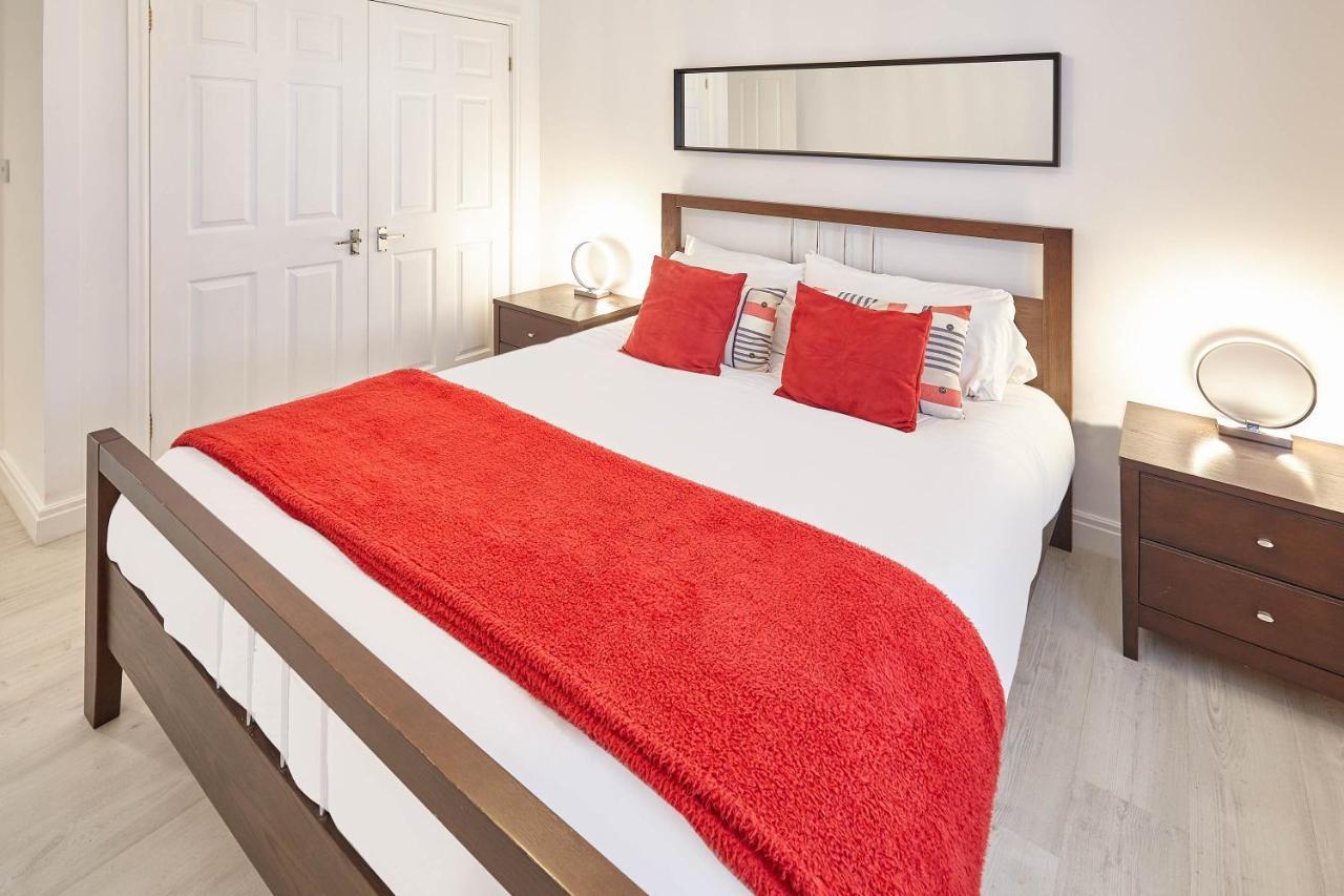 Apartment Host & - Shipwrights Eskape Whitby