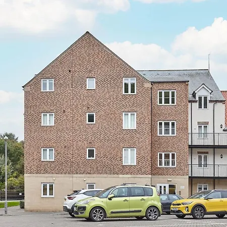 Host & Stay - Shipwrights Eskape Whitby Exterior photo